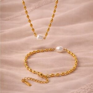 Luxury Minimal Gold & Pearl Necklace Bracelet Set